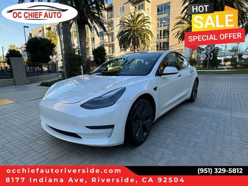 Used 2023 Tesla Model 3 Standard Range RWD image 1