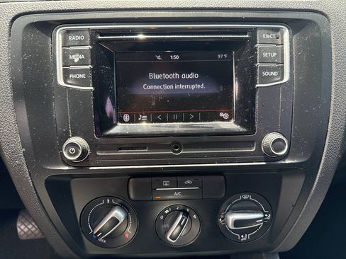 Used 2017 Volkswagen Jetta S FWD image 15
