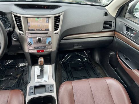 Used 2014 Subaru Outback 2.5i Limited AWD/4WD image 34