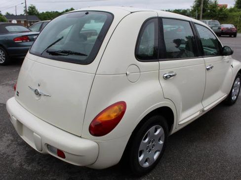 Used 2005 Chrysler PT Cruiser Touring FWD image 6