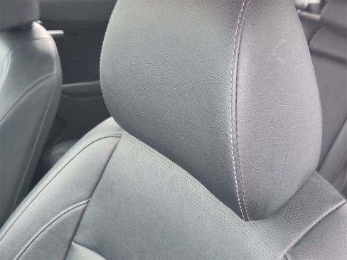 Used 2021 Kia Seltos EX image 15