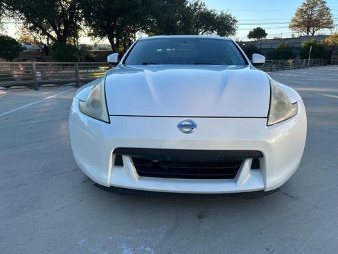 Used 2010 Nissan 370Z Touring w/ Sport Pkg image 4