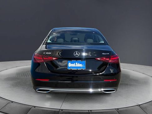 Used 2025 Mercedes-Benz C 300 4MATIC Sedan image 4