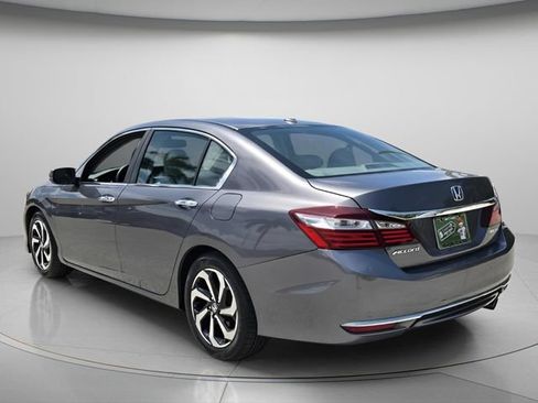 Used 2017 Honda Accord EX-L image 8