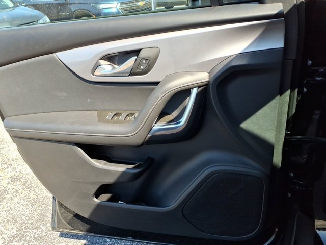 Used 2025 Chevrolet Blazer LT FWD image 25