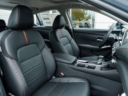 New 2025 Nissan Sentra SR w/ SR Premium Package image 27