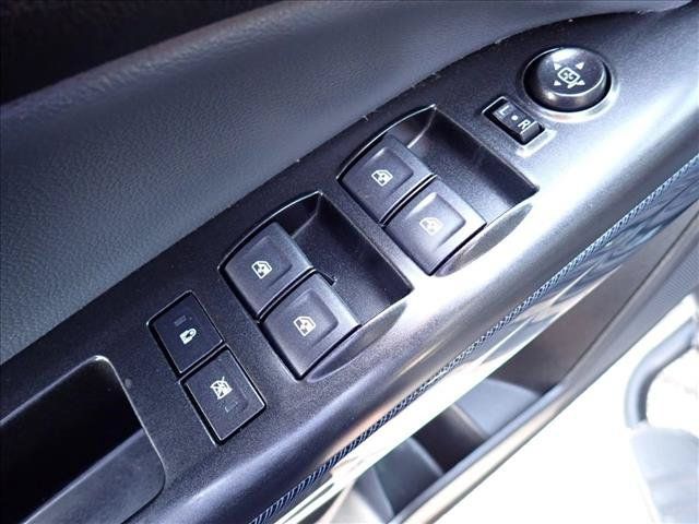Used 2022 Chevrolet Colorado Z71 AWD/4WD image 15