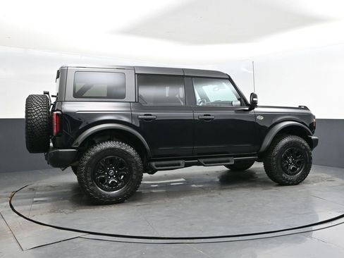 Used 2023 Ford Bronco Wildtrak image 8