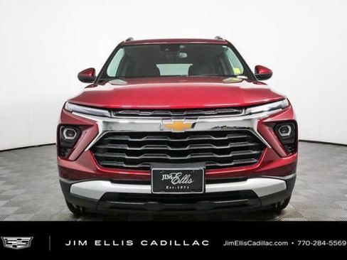 Used 2025 Chevrolet TrailBlazer LT AWD/4WD image 30