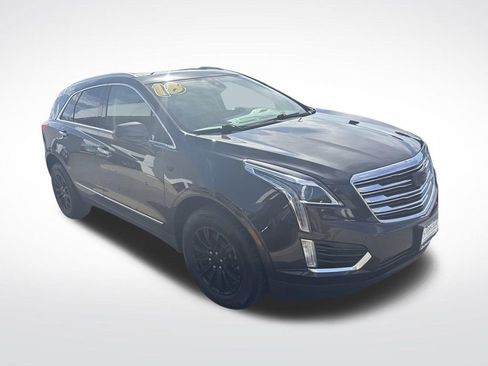Used 2018 Cadillac XT5 Luxury w/ Driver Awareness Package AWD/4WD image 11