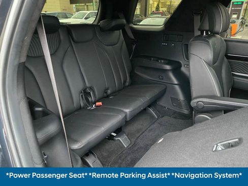 Used 2023 Hyundai Palisade Calligraphy image 17