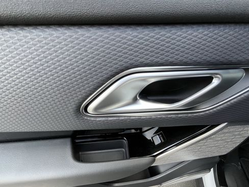 Certified 2021 Land Rover Range Rover Velar S image 29