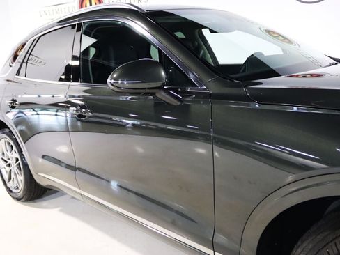 Used 2025 Genesis GV70 2.5T AWD/4WD image 9