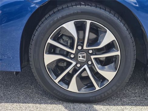 Used 2014 Honda Civic EX image 9