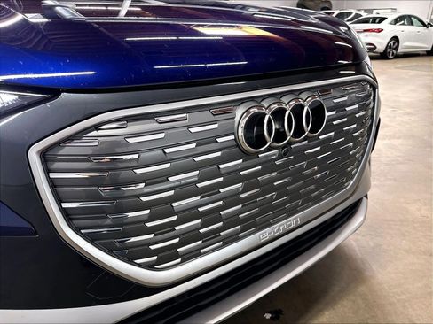 Used 2023 Audi Q4 e-tron Prestige AWD/4WD image 31