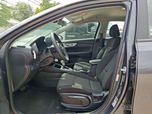 Certified 2023 Kia Forte LXS FWD image 13