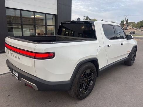 Used 2023 Rivian R1T Launch Edition image 8