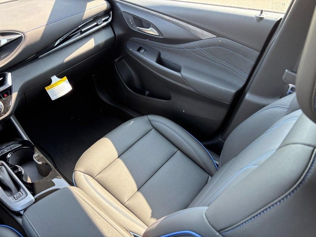 New 2026 Buick Envista Sport Touring w/ Convenience I Package FWD image 9