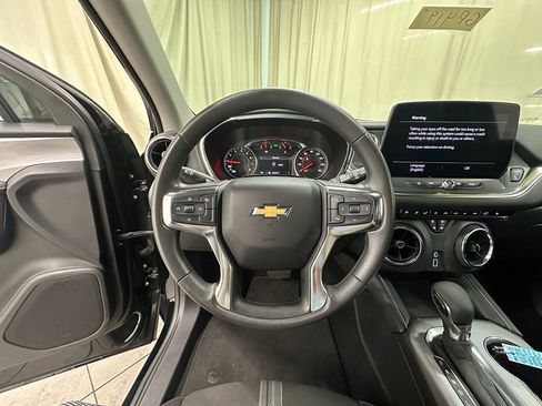 Used 2025 Chevrolet Blazer LT AWD/4WD image 22