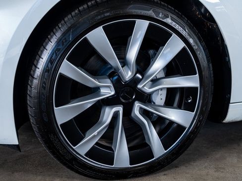 Used 2025 Tesla Model 3 Long Range image 10