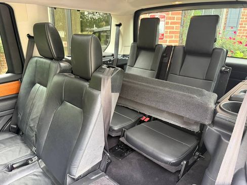 Used 2012 Land Rover LR4 HSE AWD/4WD image 23