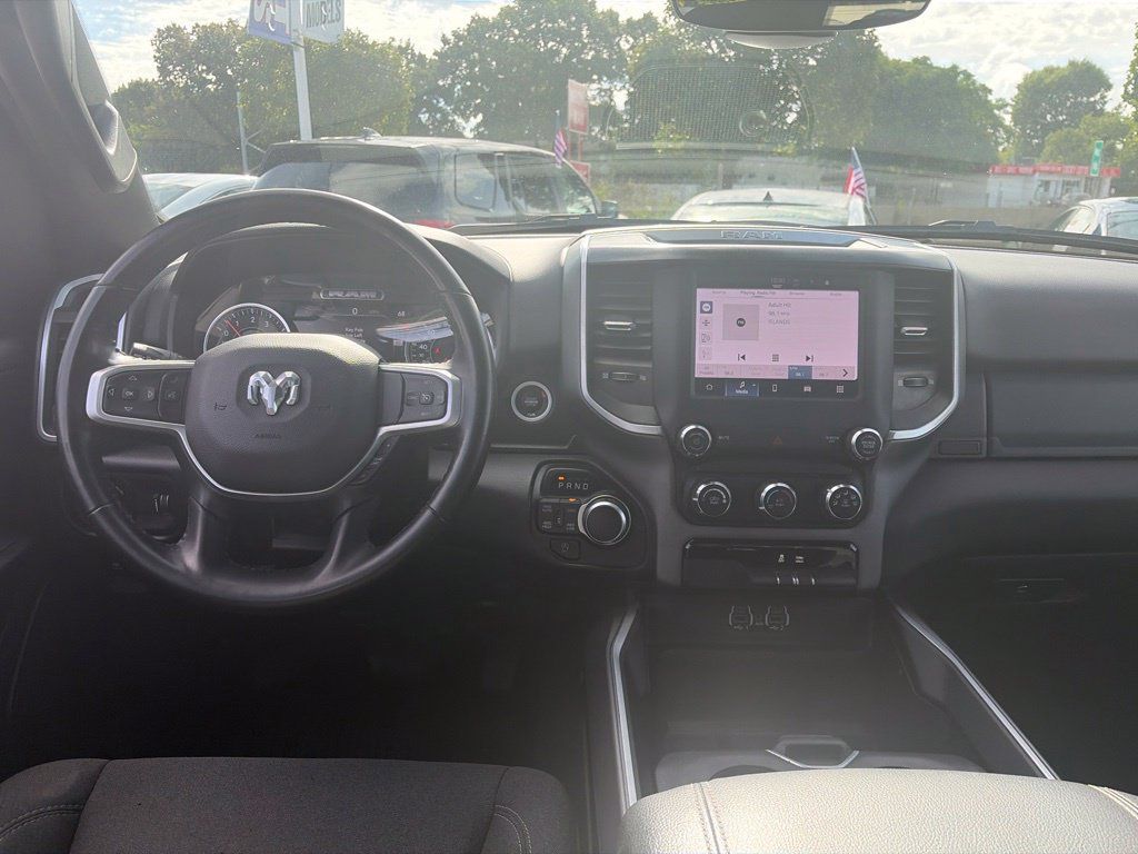Used 2022 RAM 1500 Big Horn AWD/4WD image 15