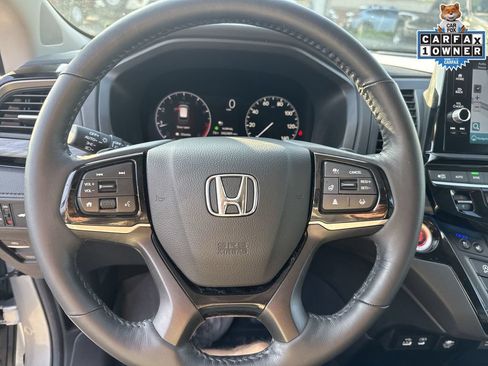 Used 2025 Honda Odyssey Elite image 18