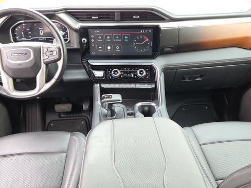 Used 2024 GMC Sierra 1500 Denali w/ Denali Reserve Package image 13