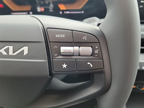 New 2026 Kia K4 LXS image 26