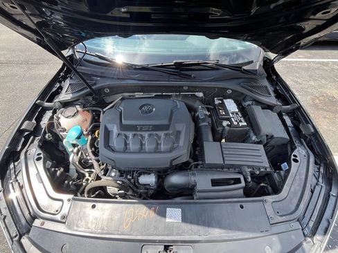 Used 2018 Volkswagen Passat 2.0T SEL Premium FWD image 30