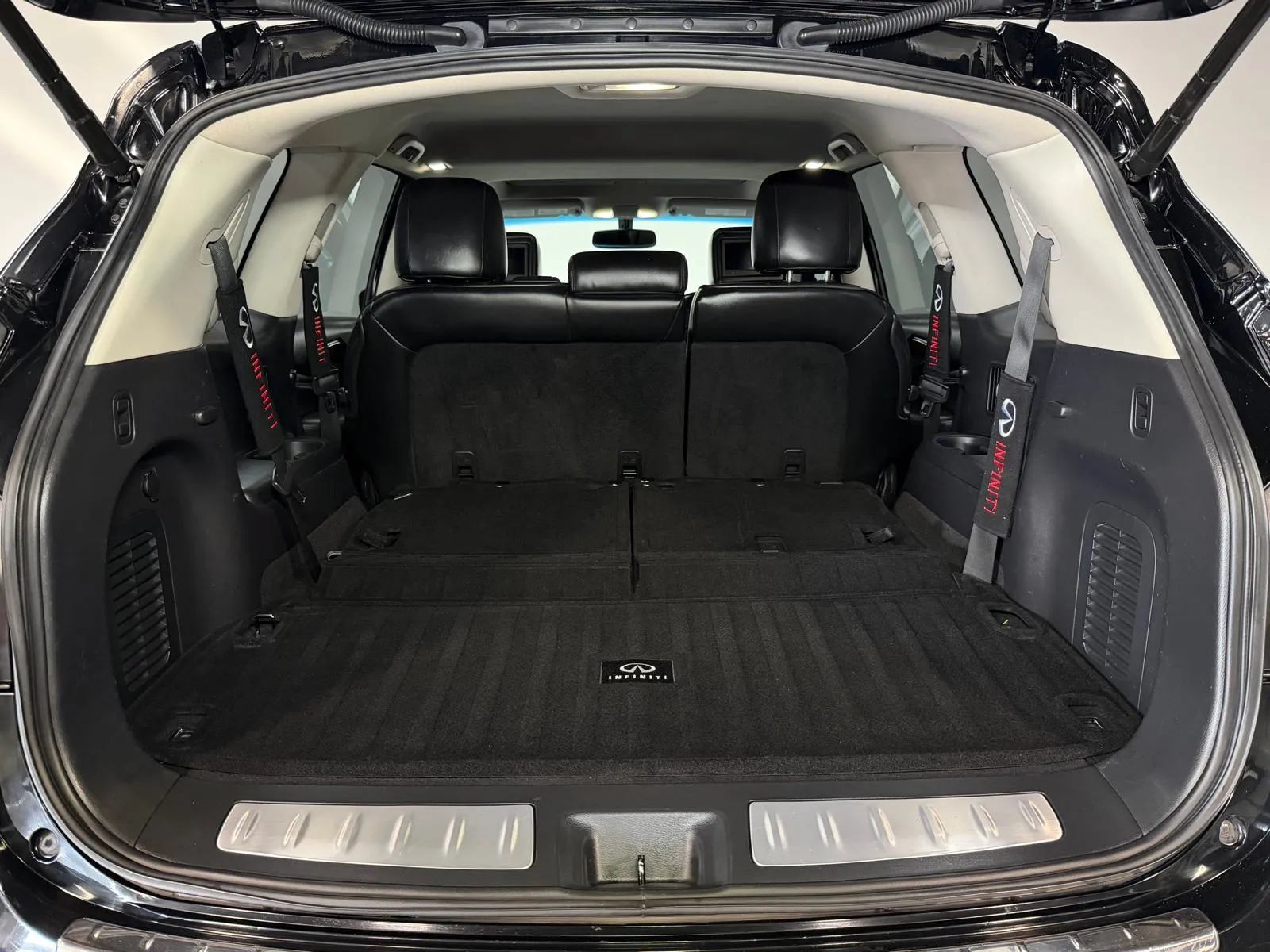 Used 2013 INFINITI JX35 FWD w/ Premium Pkg image 14