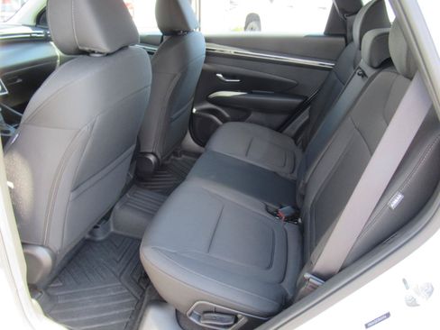 Used 2024 Hyundai Tucson SE FWD image 33