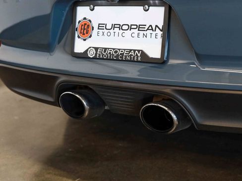 Used 2017 Porsche 911 Carrera image 25