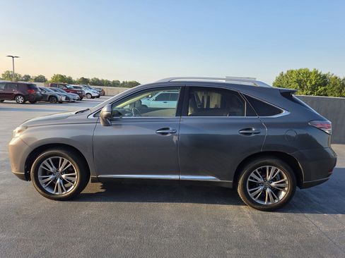 Used 2013 Lexus RX 350 FWD w/ Navigation Pkg image 2