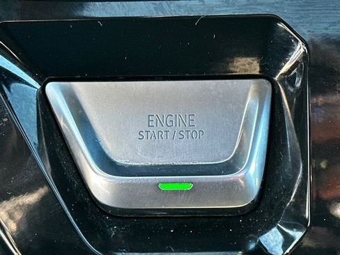 Used 2024 GMC Sierra 2500 AT4 w/ AT4 Preferred Package image 37