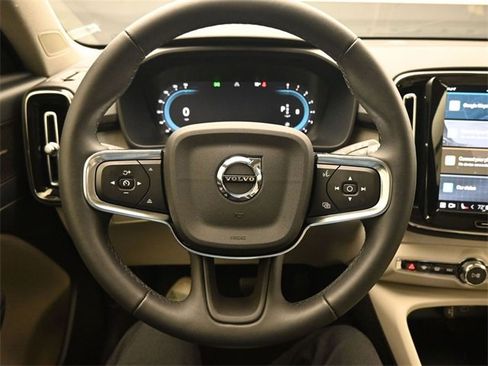 Used 2023 Volvo XC40 B5 Plus w/ Driver Assist Package image 23