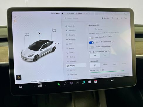 Used 2022 Tesla Model 3 Long Range AWD/4WD image 38