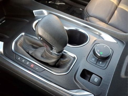 Used 2024 Chevrolet Traverse High Country w/ LPO, Floor Liner Package FWD image 27