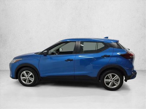 Used 2023 Nissan Kicks S FWD image 9