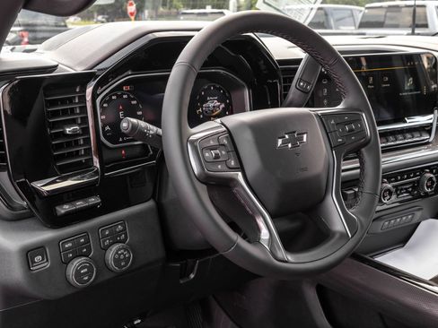 New 2026 Chevrolet Silverado 2500 ZR2 w/ LPO, Dark Essentials Package AWD/4WD image 34