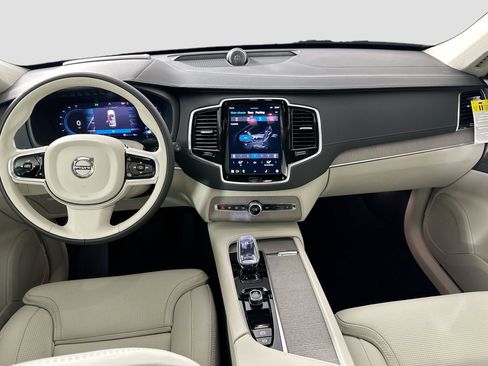 New 2025 Volvo XC90 B6 Ultra w/ Lounge Package image 19