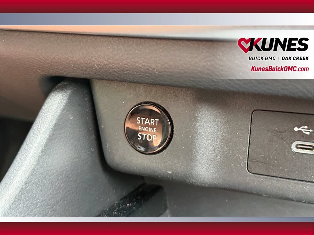 Used 2026 Nissan Rogue SV AWD/4WD image 31