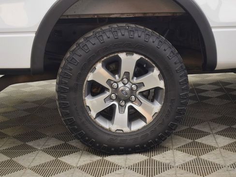 Used 2014 Ford F150 FX4 w/ Equipment Group 402A Luxury image 30