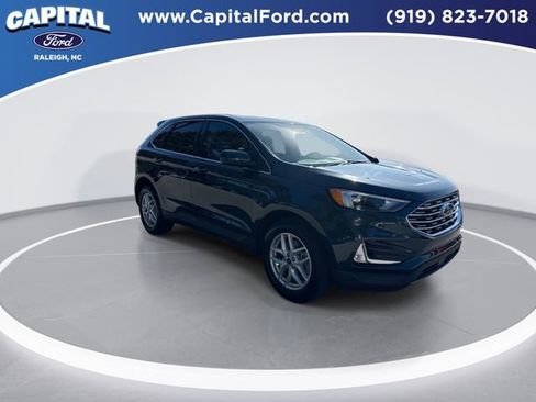Certified 2022 Ford Edge SEL w/ Convenience Package image 2