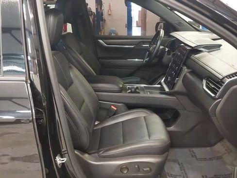 Used 2024 GMC Acadia Elevation AWD/4WD image 34