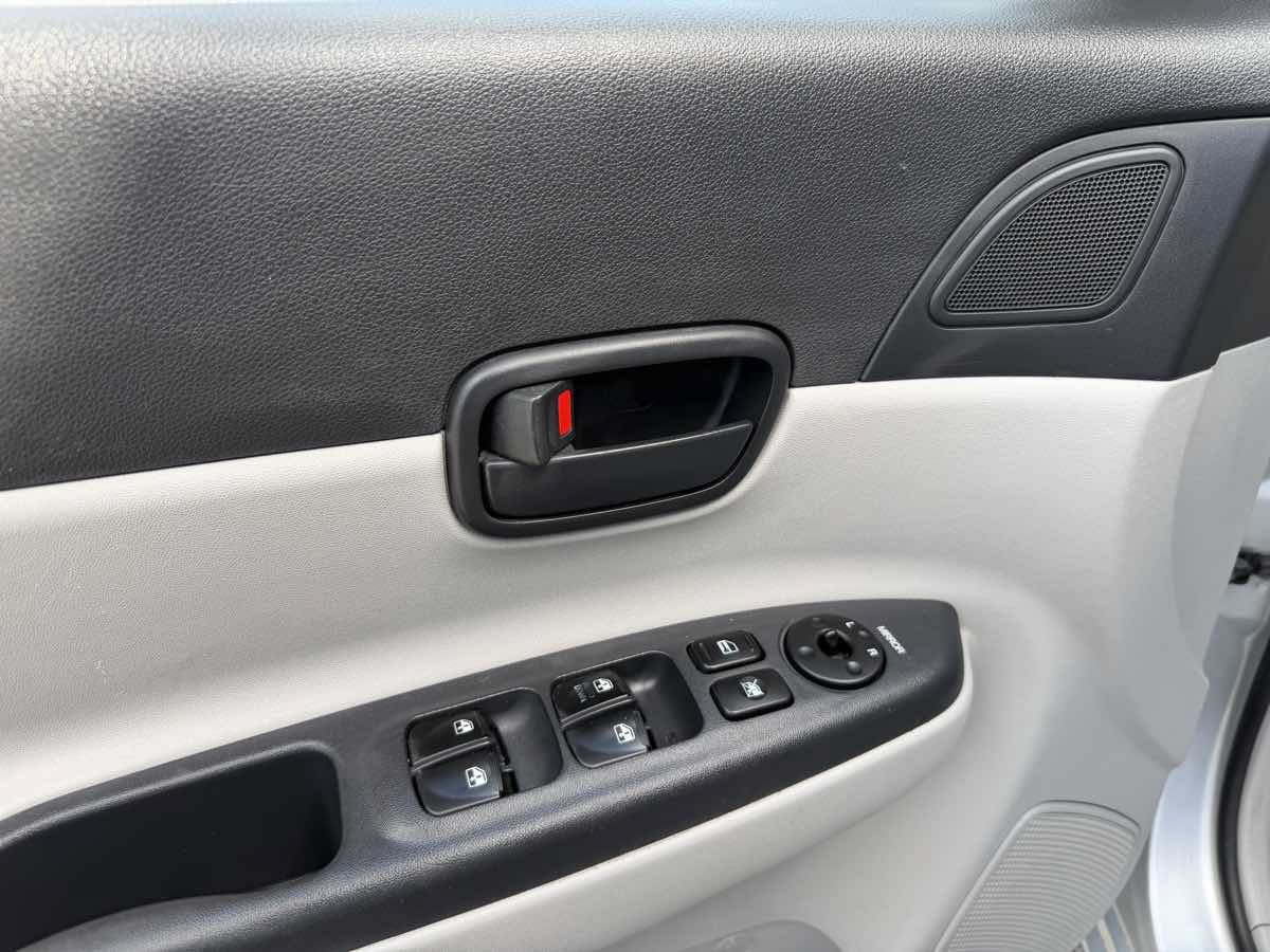 Used 2007 Hyundai Accent GLS FWD image 19