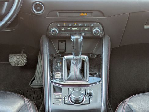 Used 2024 MAZDA CX-5 Carbon Edition image 17