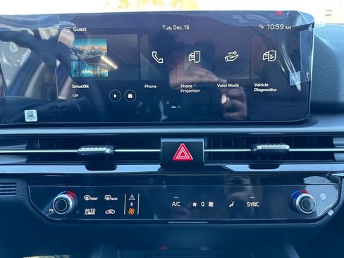 New 2026 Kia Sportage EX w/ EX Panorama Roof Package image 29