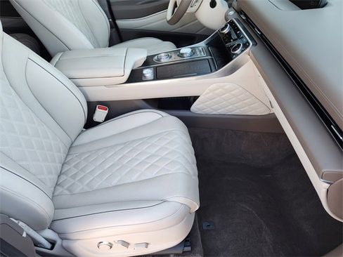 Used 2023 Genesis GV80 3.5T w/ Prestige Package image 9