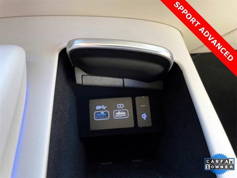 Certified 2025 Genesis GV70 3.5T Sport w/ Sport Advanced Package image 25